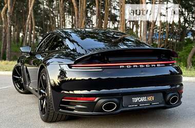 Купе Porsche 911 2021 в 