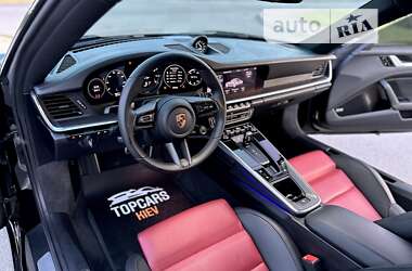 Купе Porsche 911 2021 в 
