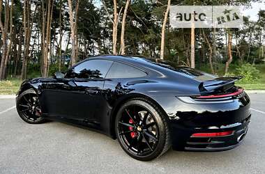 Купе Porsche 911 2021 в 