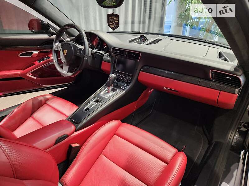 Купе Porsche 911 2013 в Дніпрі