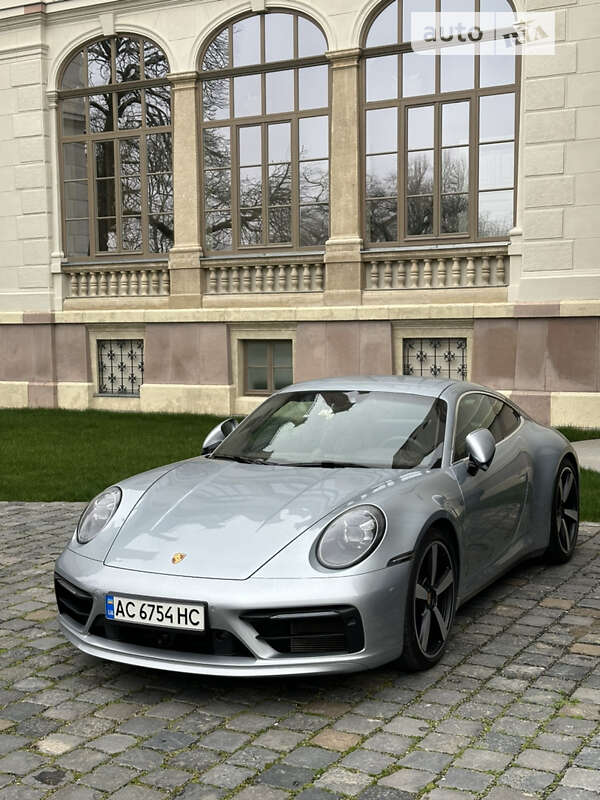 Купе Porsche 911 2020 в Киеве
