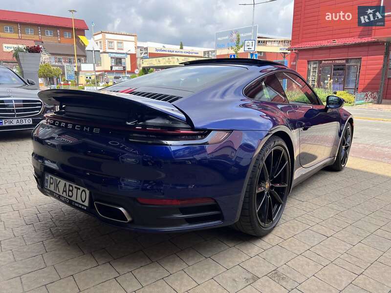 Купе Porsche 911 2022 в Львове