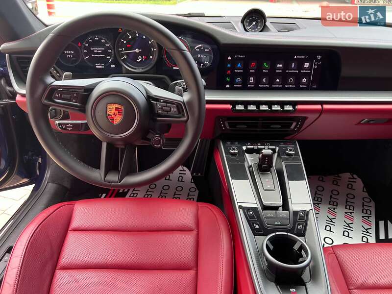 Купе Porsche 911 2022 в Львове