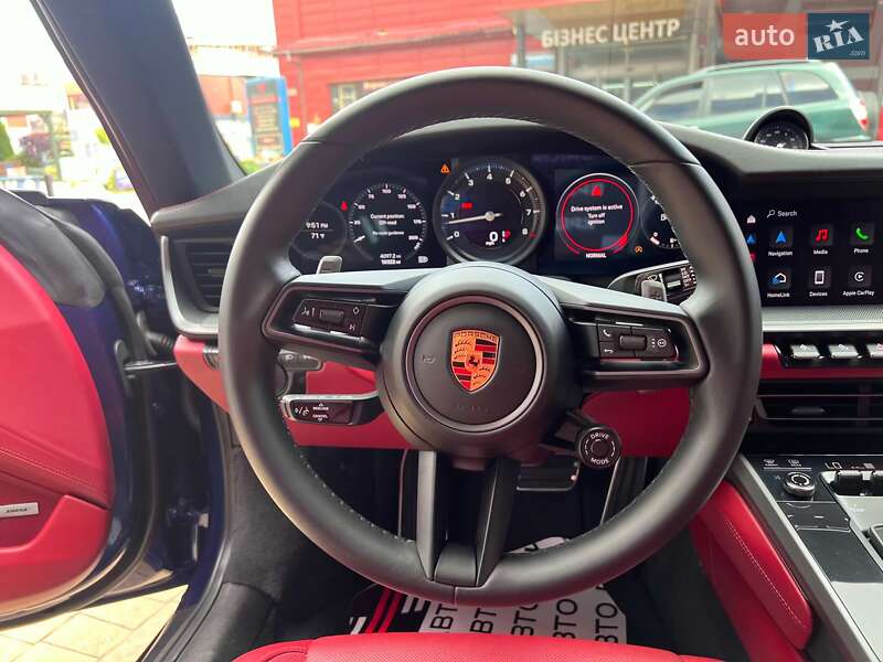 Купе Porsche 911 2022 в Львове