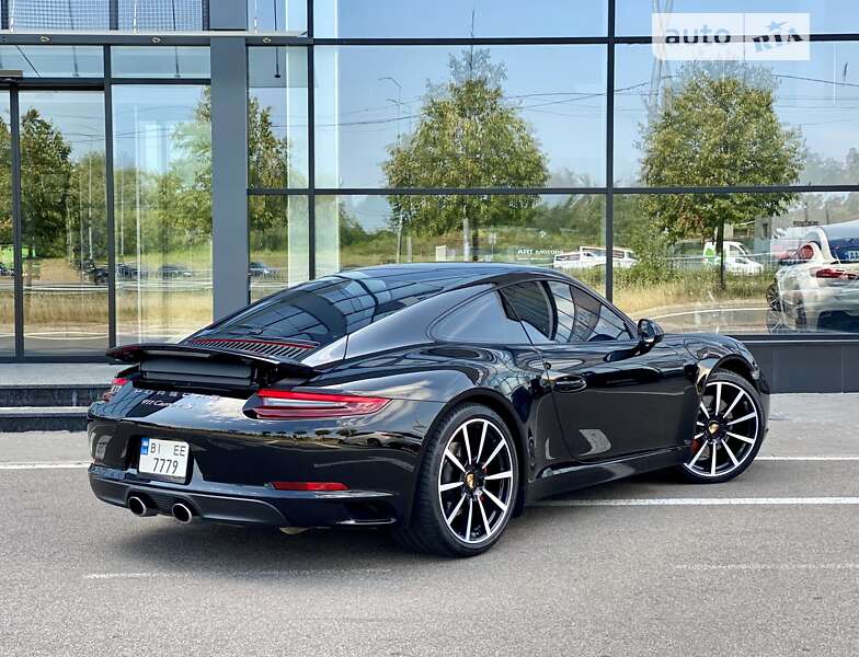Купе Porsche 911 2016 в Киеве