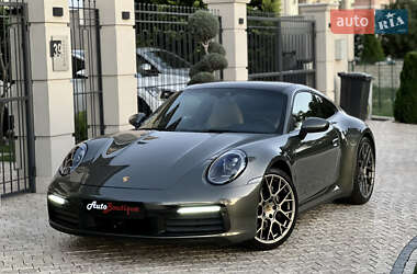 Купе Porsche 911 2019 в 