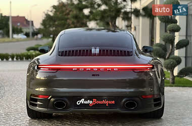 Купе Porsche 911 2019 в 