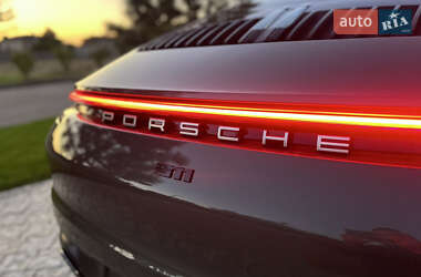 Купе Porsche 911 2019 в 
