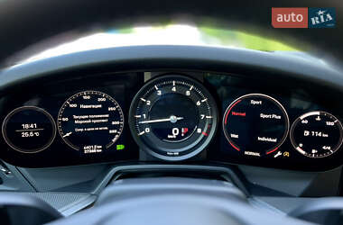 Купе Porsche 911 2019 в 