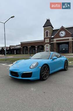Купе Porsche 911 2016 в 