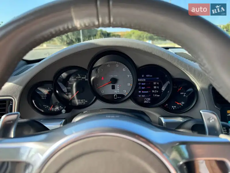 Купе Porsche 911 2013 в 
