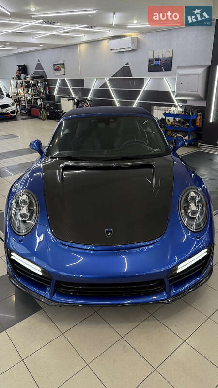 Купе Porsche 911 2013 в Дніпрі