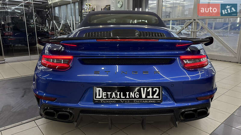 Купе Porsche 911 2013 в Дніпрі