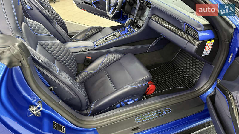 Купе Porsche 911 2013 в Дніпрі