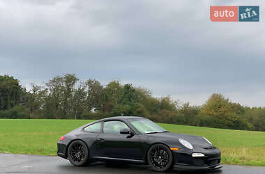 Купе Porsche 911 2010 в 