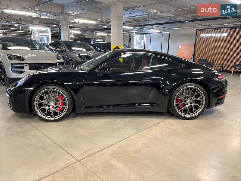 Купе Porsche 911 2022 в Киеве
