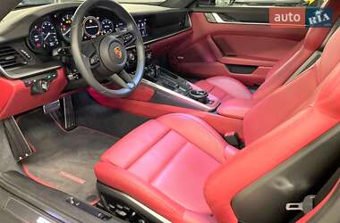 Купе Porsche 911 2022 в 