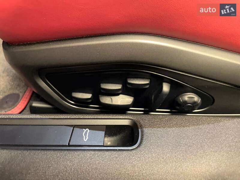 Купе Porsche 911 2022 в Киеве
