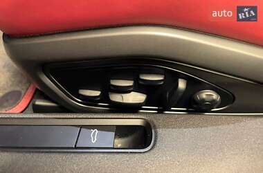 Купе Porsche 911 2022 в 