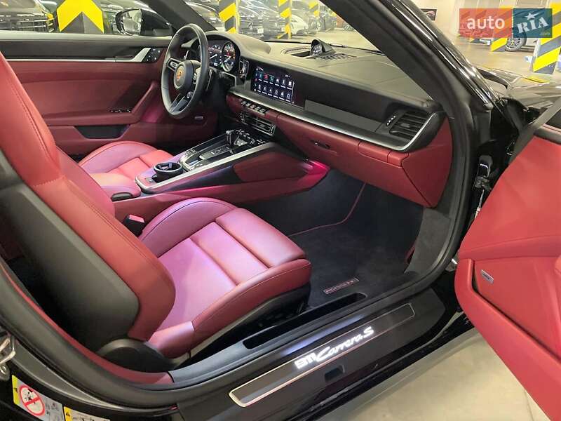 Купе Porsche 911 2022 в Киеве