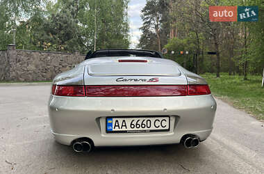 Купе Porsche 911 2004 в 