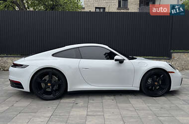 Купе Porsche 911 2020 в 