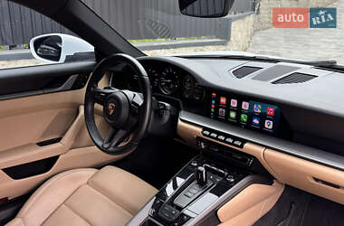 Купе Porsche 911 2020 в 
