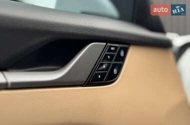 Купе Porsche 911 2020 в 