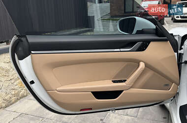 Купе Porsche 911 2020 в 