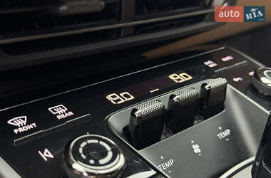 Купе Porsche 911 2020 в 
