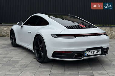 Купе Porsche 911 2020 в 