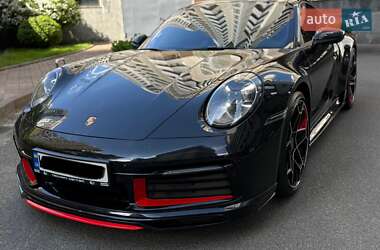 Купе Porsche 911 2020 в 