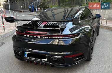 Купе Porsche 911 2020 в 
