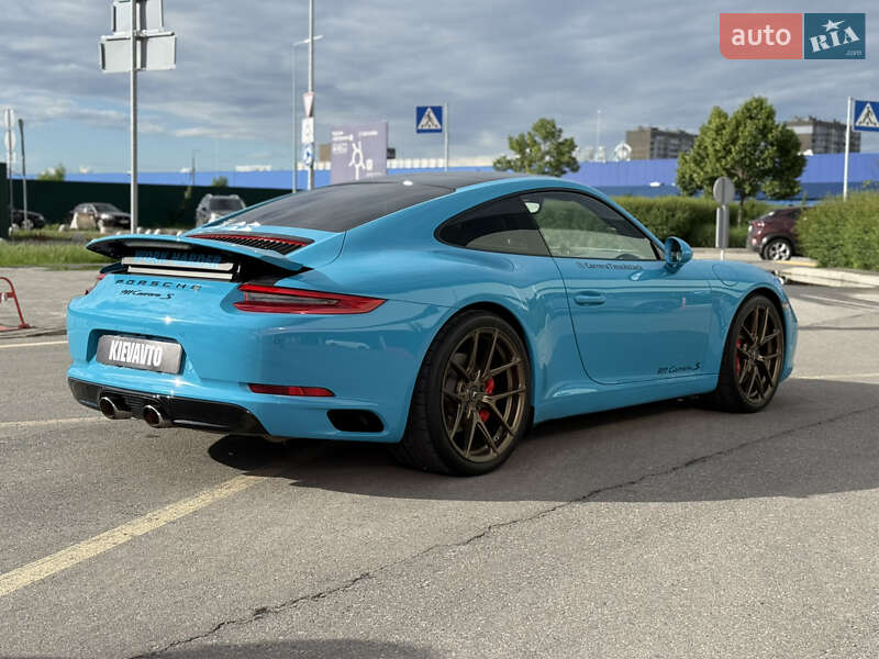 Купе Porsche 911 2016 в Києві