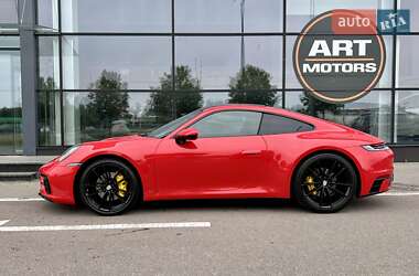 Купе Porsche 911 2022 в 