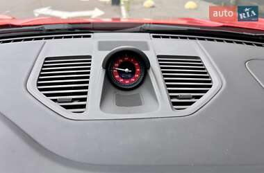 Купе Porsche 911 2022 в 