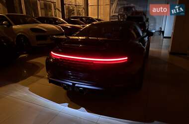 Купе Porsche 911 2025 в 