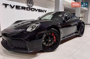 Купе Porsche 911 2025 в 