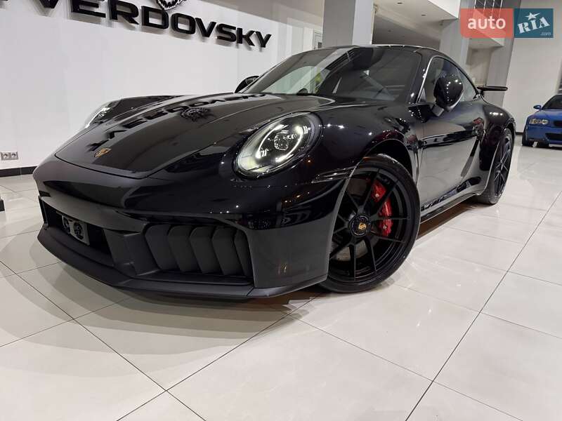 Купе Porsche 911 2025 в 
