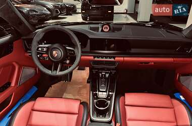 Купе Porsche 911 2025 в 