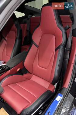 Купе Porsche 911 2025 в 