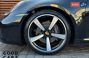 Купе Porsche 911 2023 в 