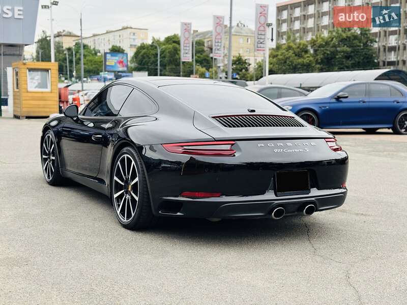 Купе Porsche 911 2016 в Киеве