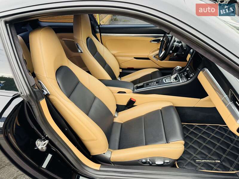 Купе Porsche 911 2016 в Киеве