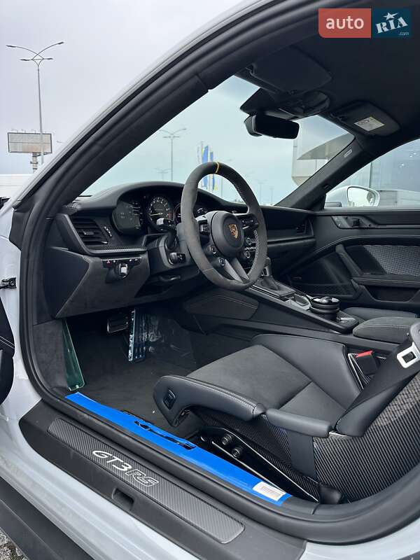 Купе Porsche 911 2024 в Киеве