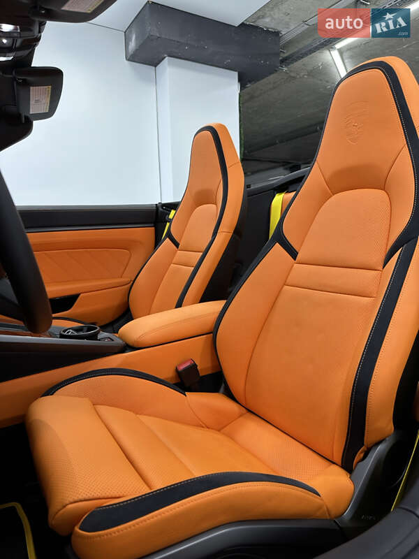 Кабриолет Porsche 911 2022 в Одессе