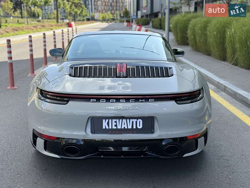 Родстер Porsche 911 2023 в Киеве