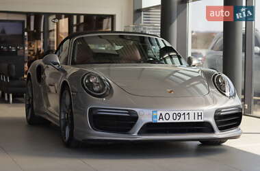 Кабриолет Porsche 911 2016 в 