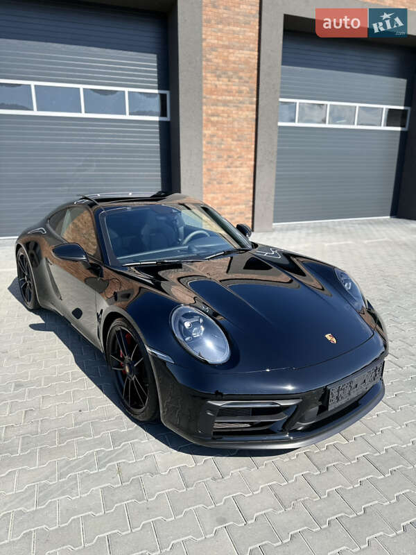 Купе Porsche 911 2022 в Черновцах