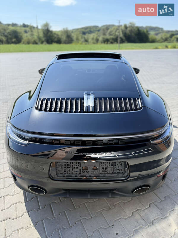 Купе Porsche 911 2022 в Черновцах